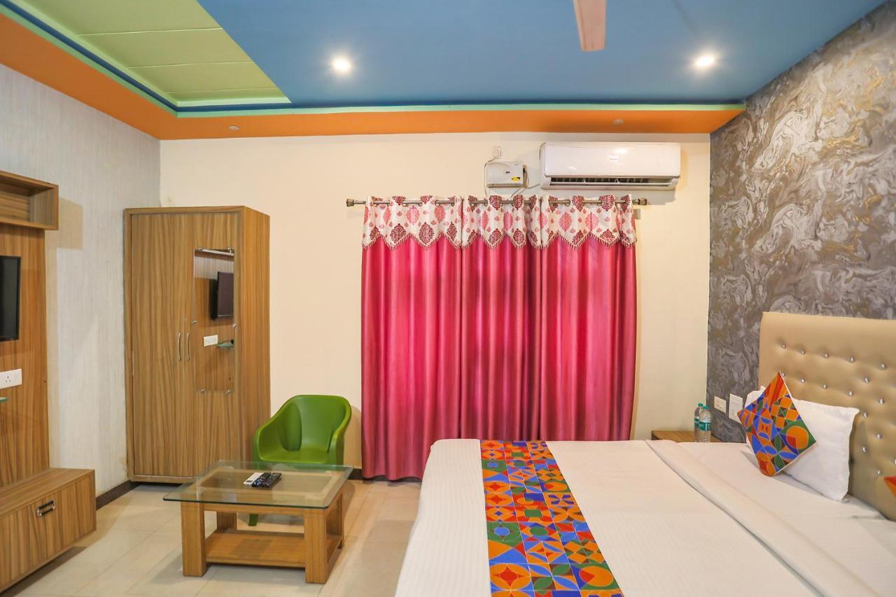 Fabhotel Kriti Green Varanasi Exterior photo